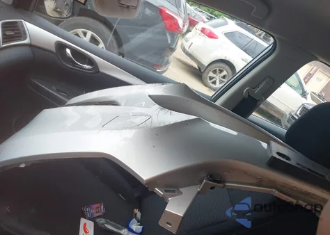 2018 Nissan Sentra S z USA, uszkodzony, nr VIN 3N1AB7AP1JY323504